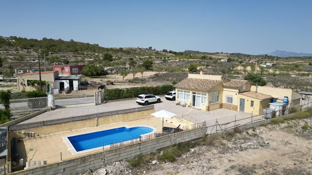 Preciosa villa en Hondón de los Frailes