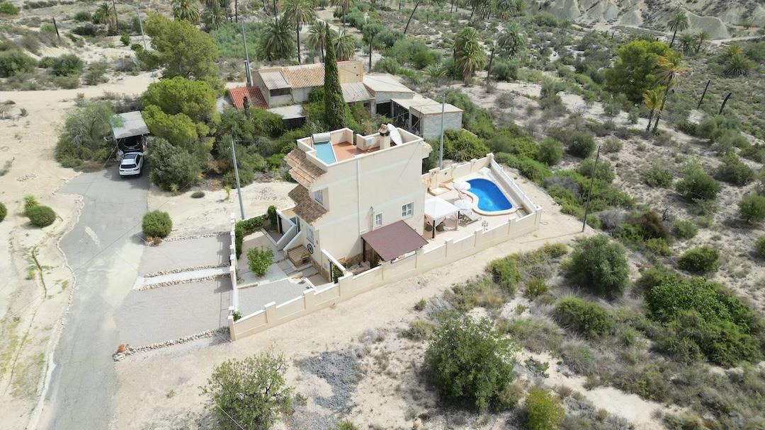 Beautiful villa in Abanilla