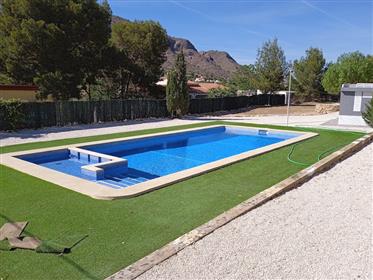 Beautiful villa renovated in Hondon de las Nieves 