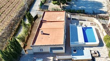 Villa de 4 chambres avec piscine, rénovée avec goût, à La Romana