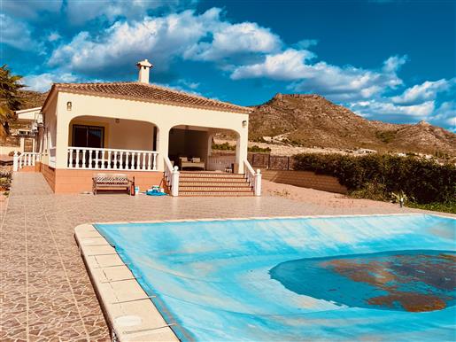 Nice 5bed villa with 11x6pool in Apse