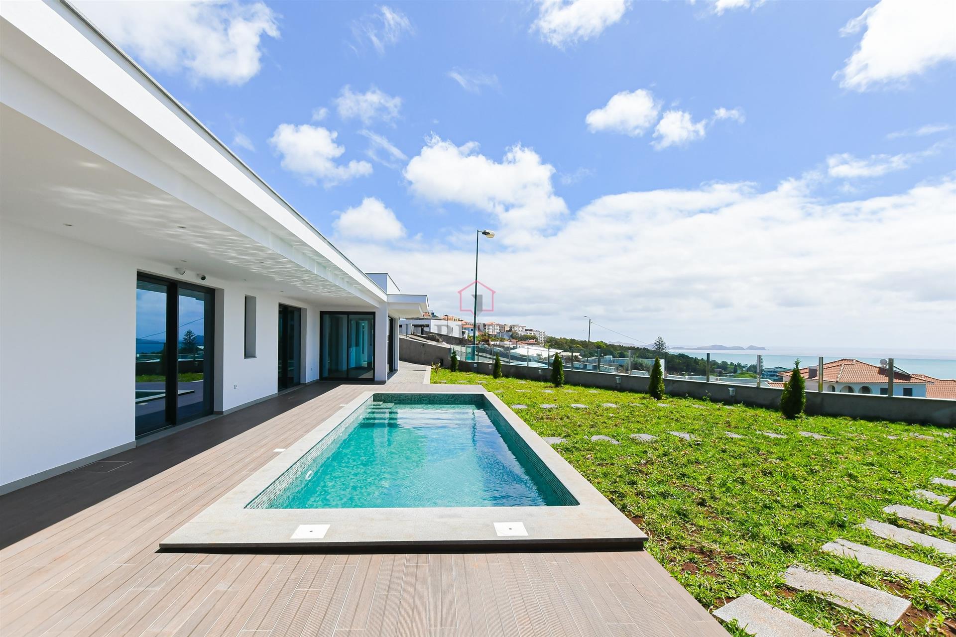 Villa - 3 Bedrooms - Água de Pena