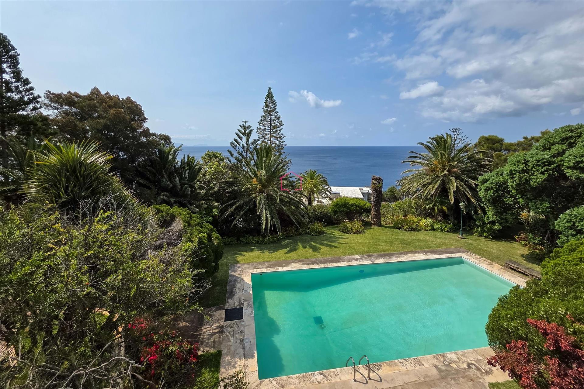 Luxury Mansion with Sea View - T3 in Caniçal