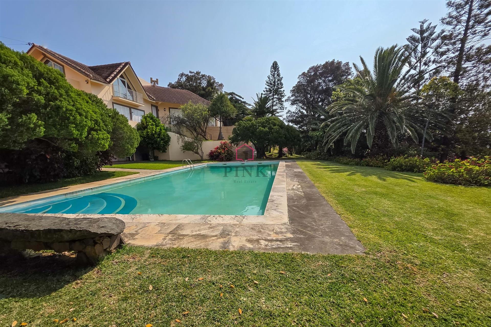 Luxury Mansion with Sea View - T3 in Caniçal