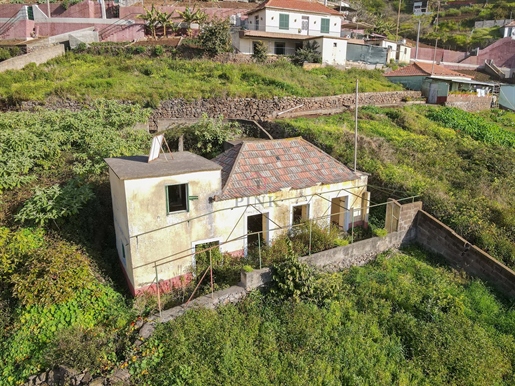 Maison 2 Chambres avec Terrain - Câmara de Lobos