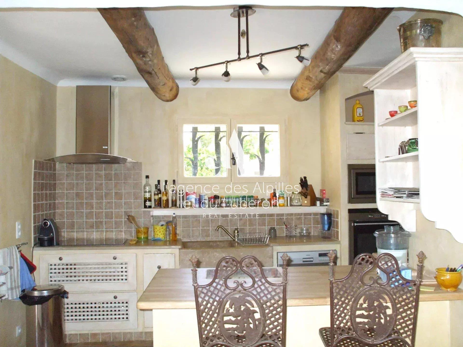 Near Eygalières - Village House