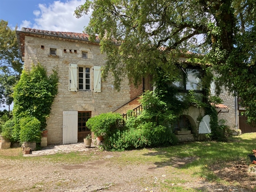 Superb Proprty In Stone With Outbuildings On A Land Of 9541 M2. Location At 8 Km From A Village With