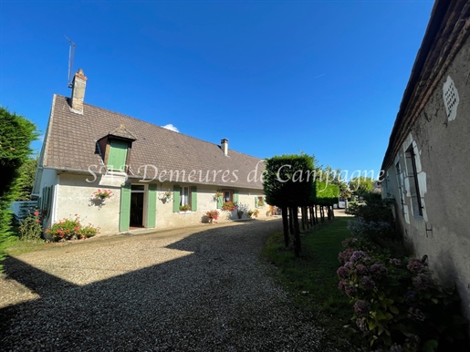 In a small village on the banks of the Loire, old farmhouse from 1791 restored
