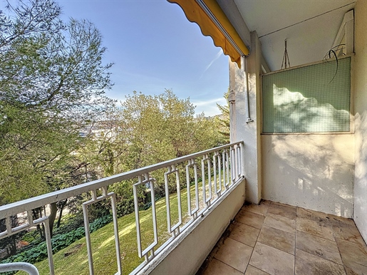 Two-Bedroom flat (67 sqm) for sale in Le Cannet