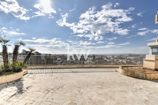 Antibes - Superb apartment of 142.17 m² - Magnificent Terrass