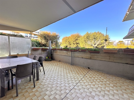 Antibes: One-bedroom flat (47 sqm) for sale