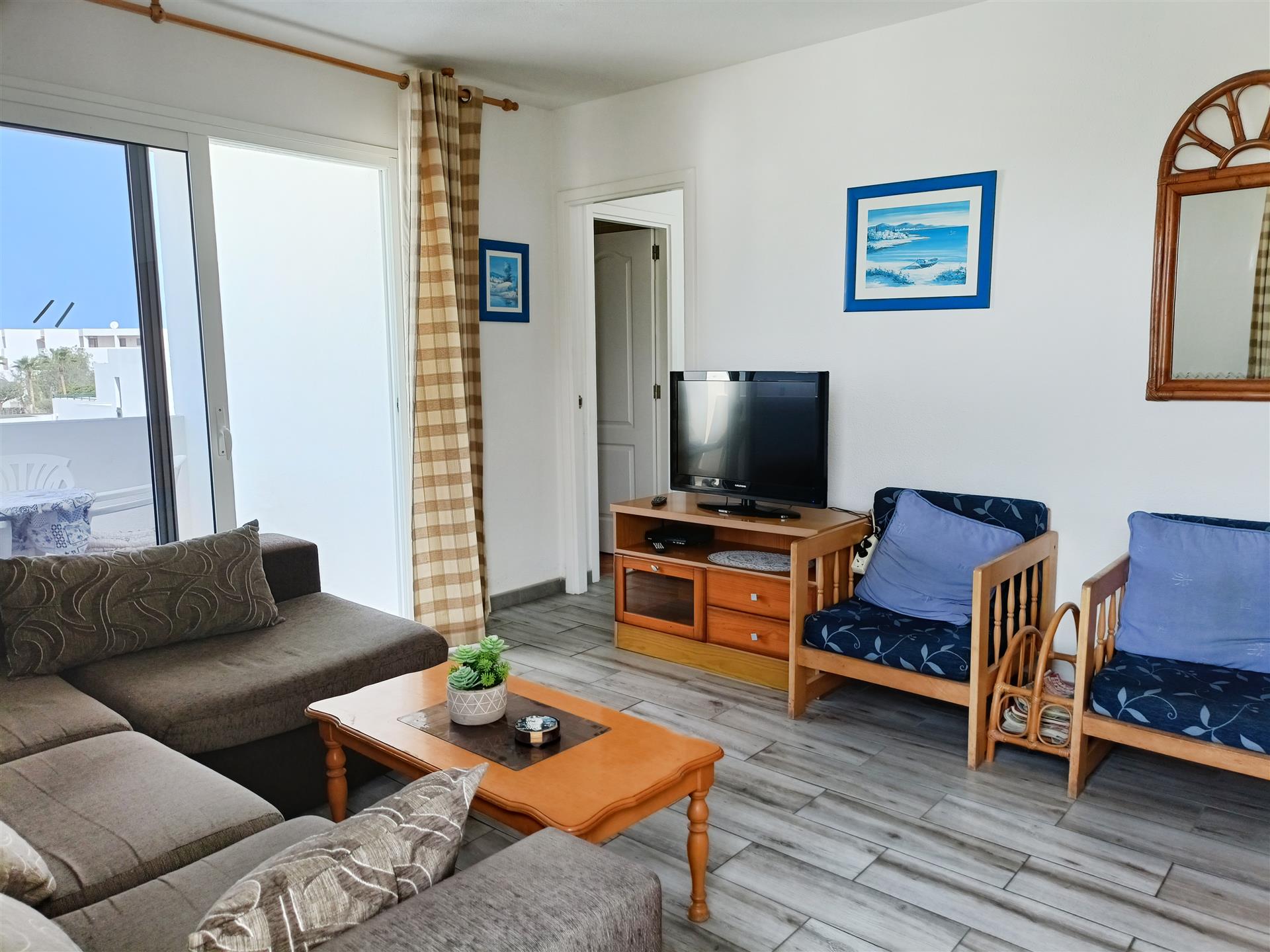 Purchase: Apartment (38660)