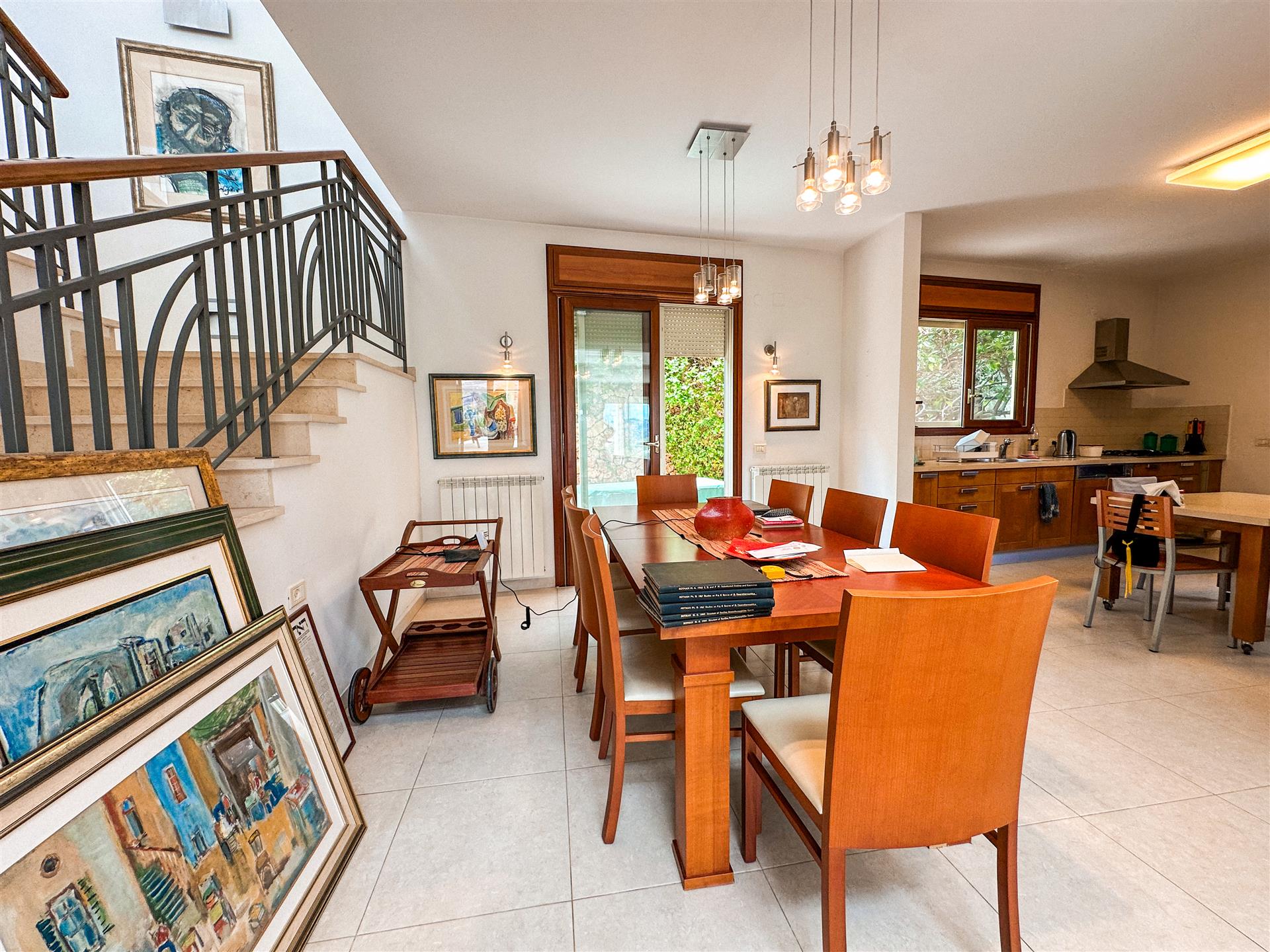 Stunning Private Home in Vilot HaChoresh