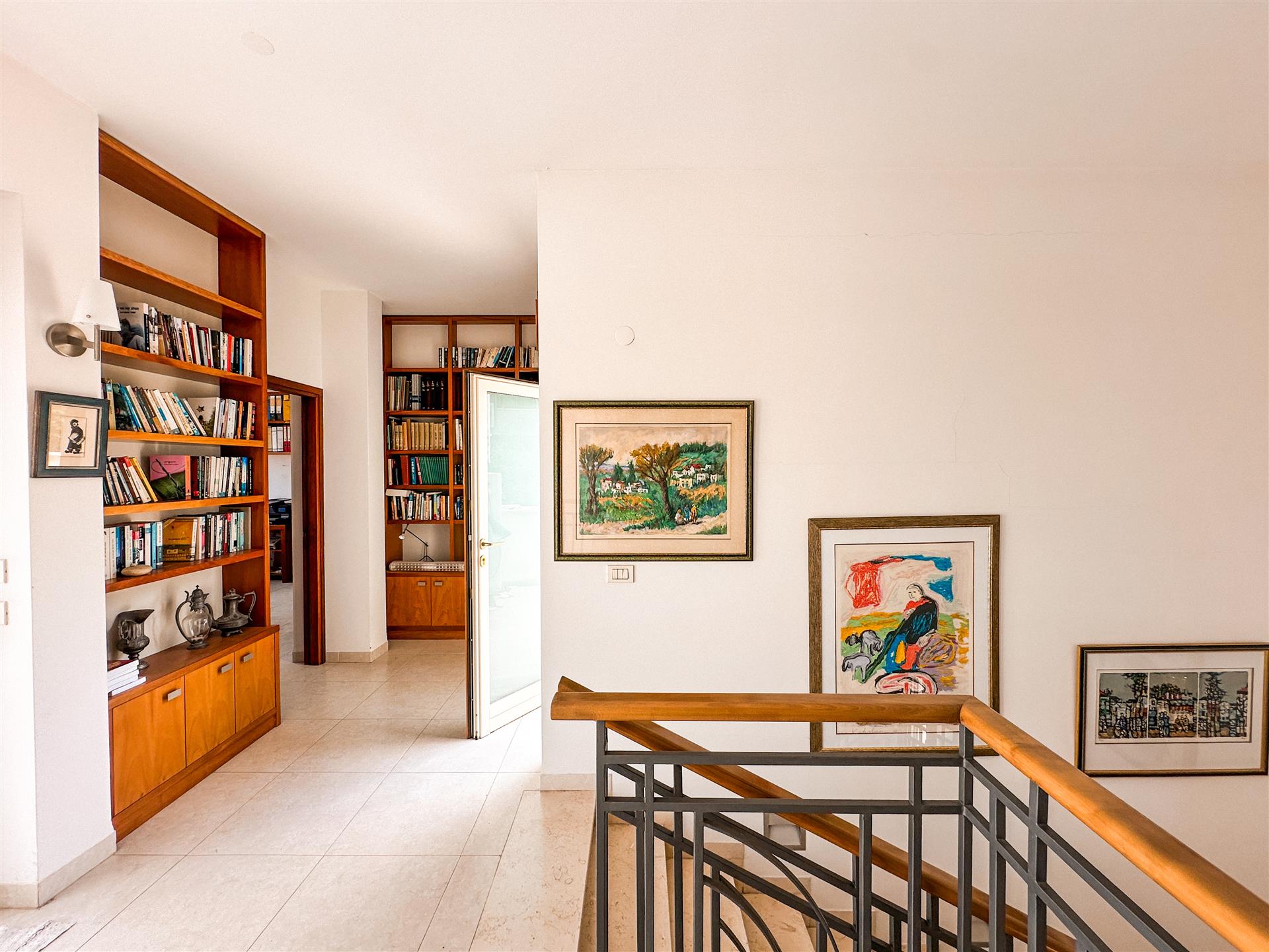 Stunning Private Home in Vilot HaChoresh