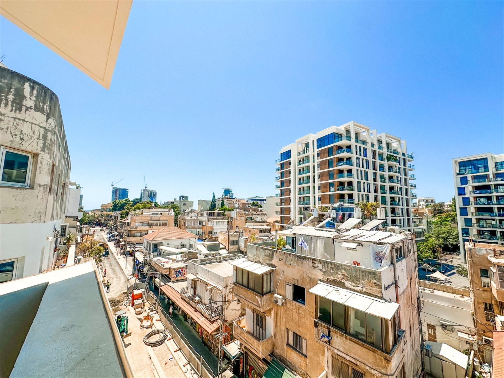 King George 8, Duplex Penthouse