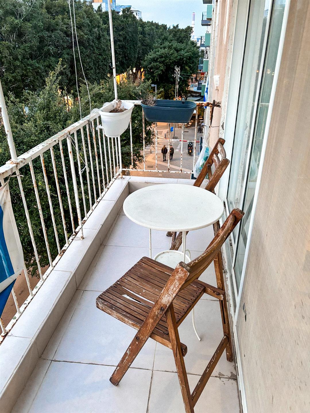 Dizengoff 242