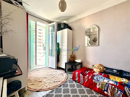 Toulon / Aguillon - Apartament 3 camere - Vândut închiriat