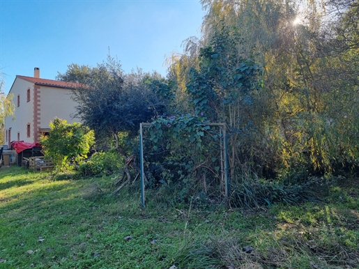 Property with house on 3ha near Argelès