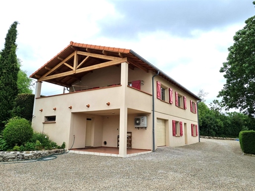 Farmhouse 1 ha in the Puylaurens sector