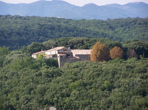 Bauernhaus mit Cevennen-Charakter im Hérault