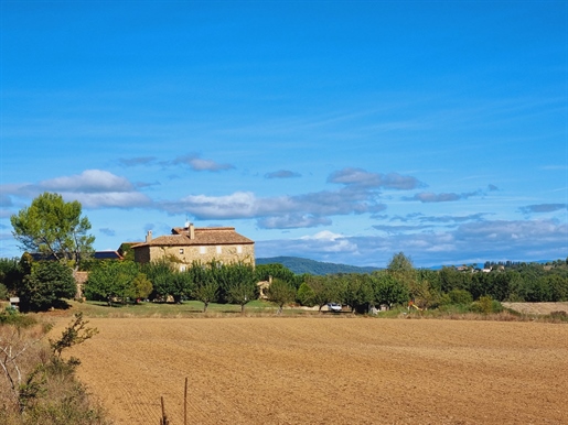 Commanderie Templière, 33 ha, in the foothills of the Cévenol, Activity of the Pyrenees