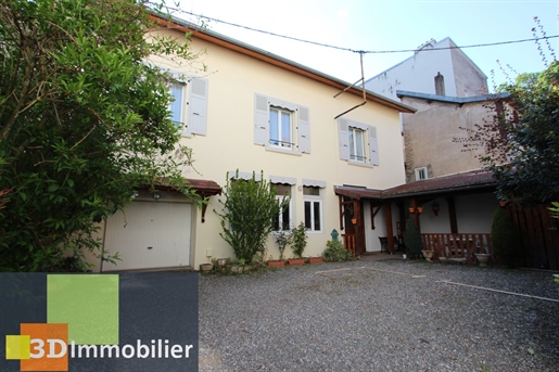 Lons-Le-Saunier downtown (39 Jura), for sale large house with ga