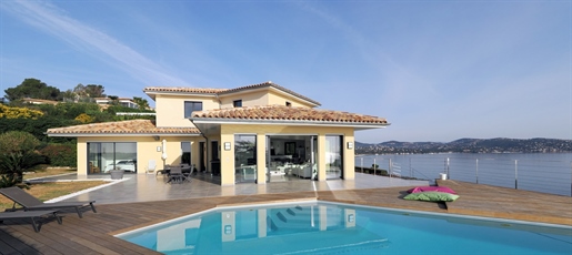 For sale in Sainte Maxime a beautiful villa with swimming pool a