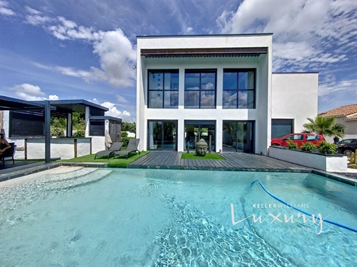 Moderne villa: huis F6 (255 m²) in Saint Aunes