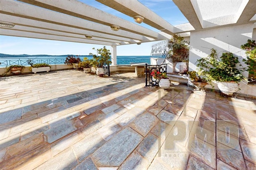 Penthouse en appartement te koop in Voula, Athene Riviera Griekenland