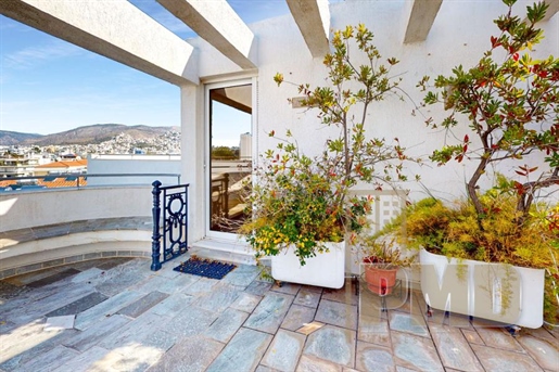 Penthouse und Wohnung zum Verkauf in Voula, Athen Riviera Griechenland