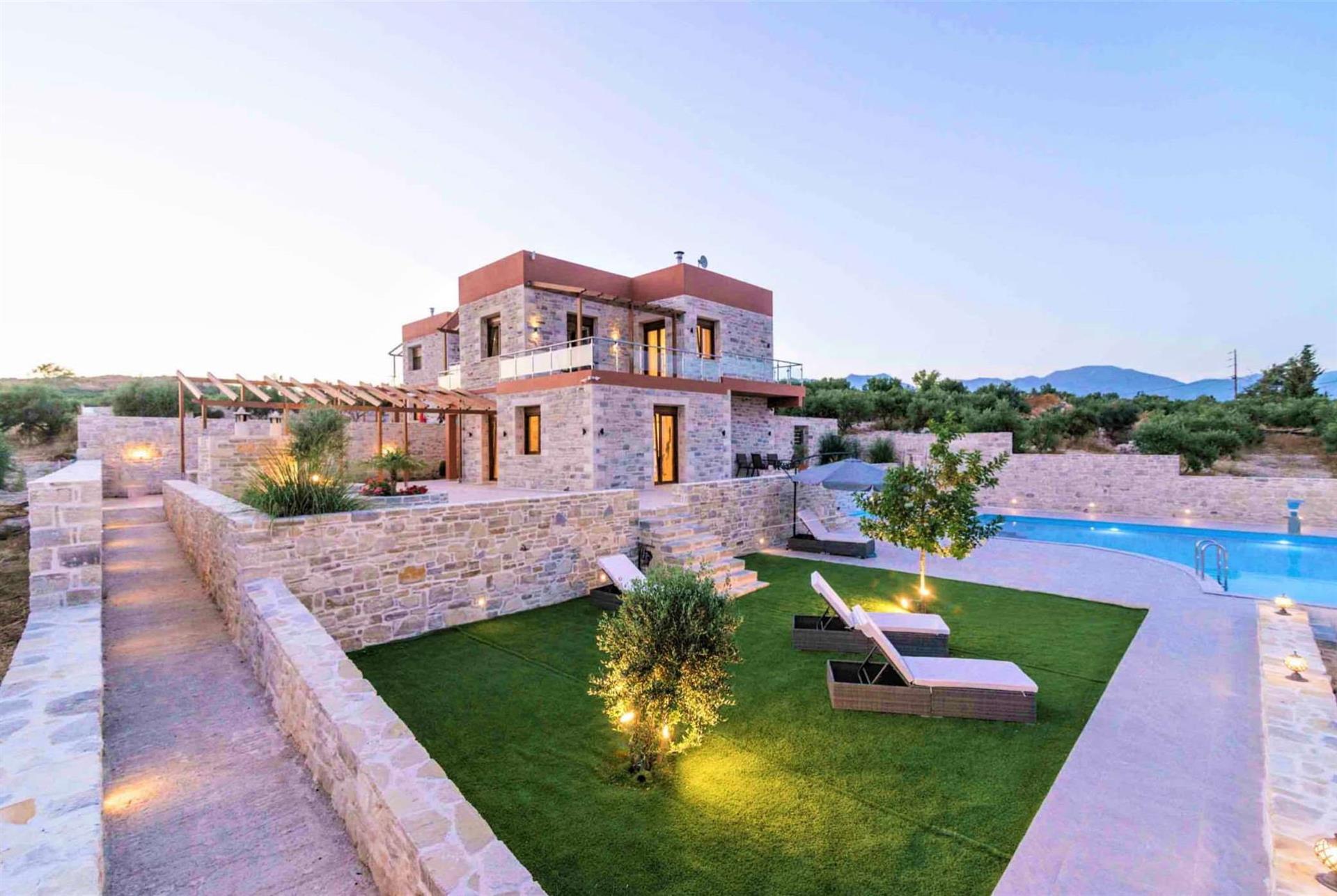 Exclusive property with 2 stone-built villas in Kamilari, south Heraklion