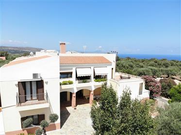 Large property for sale near Rethymno town
