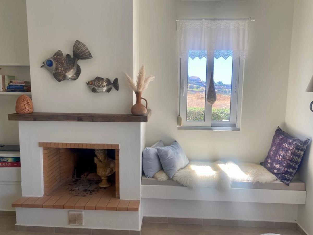Charming Spacious Villa with Sea Views & Shared Pool For Sale in Panormo Rethymno
