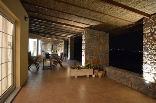 Villa with 4 bedrooms is available for sale near Agios Nikolaos
