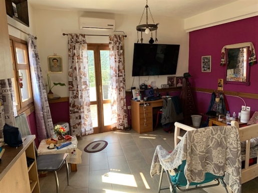 Maisonnette à vendre dans la région de Lakonia - Aghios Nikolaos