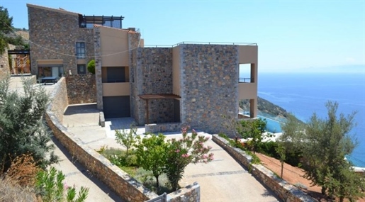 Villa de 4 chambres avec vue sur la mer près d’Agios Nikolaos
