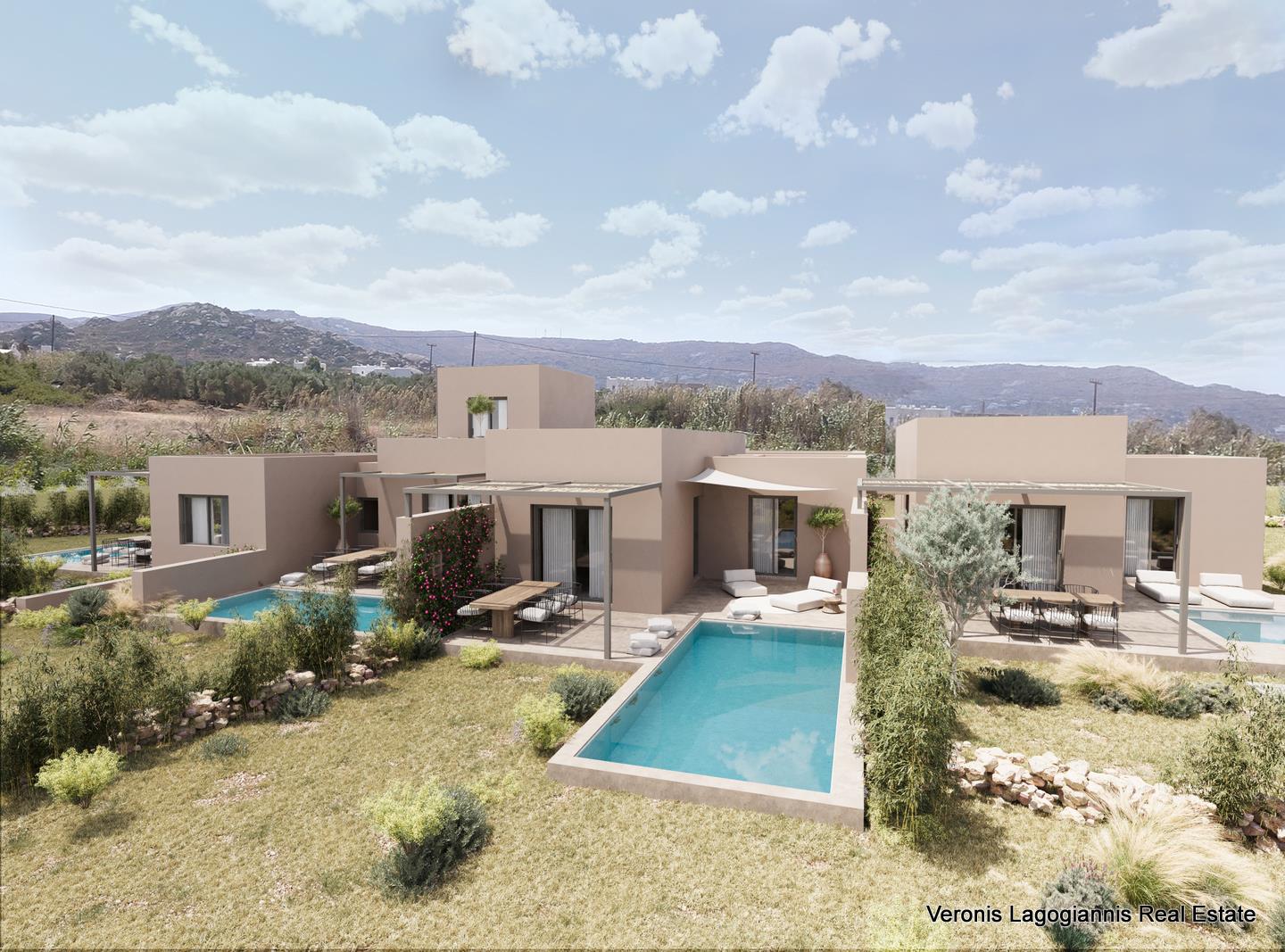 Plaka Naxos / houses of 67 m2