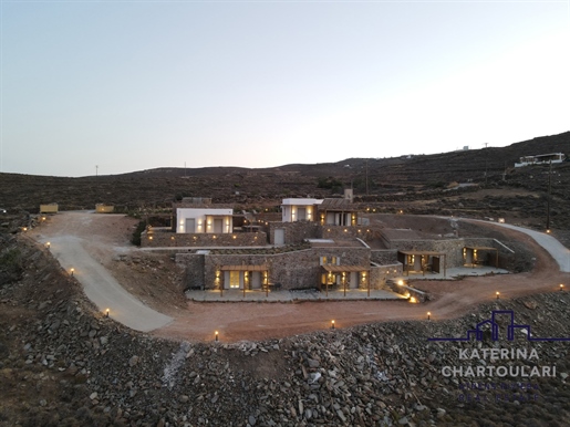 - Hotel For sale, Kythnos, 400 sq.m., €1.950.000