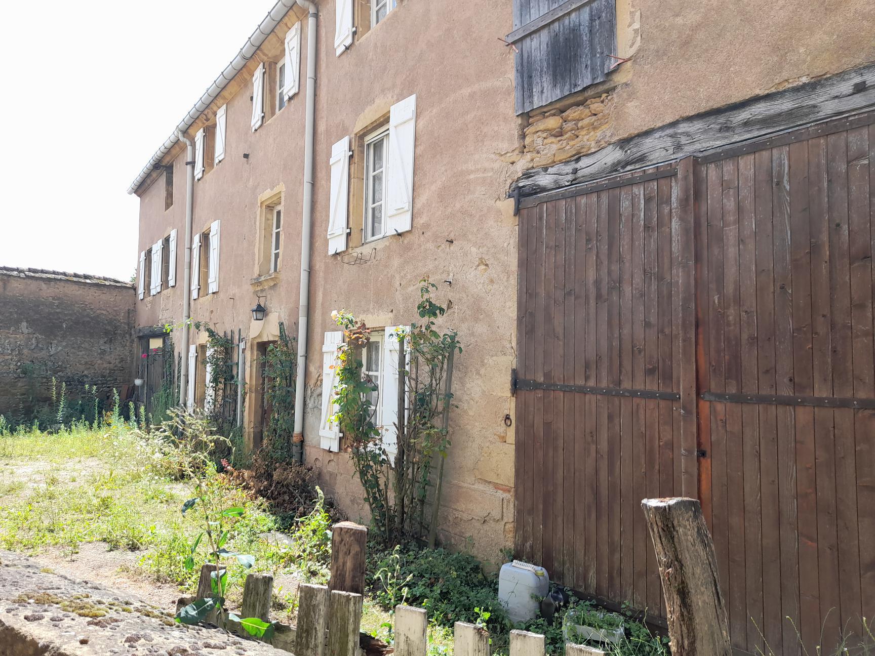 Sale Village house 130 m² in Marcigny 66 000 €