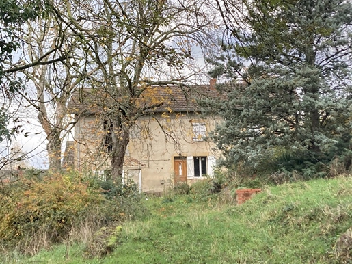 Sale Country house 130 m² in La Clayette 98 000 €
