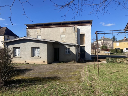 Vente Maison de village 140 m² à Ligny-en-Brionnais 60 000 €
