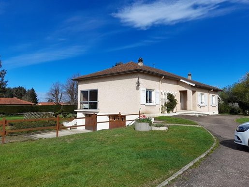 Verkauf Immobilien 180 m² in Pouilly-sous-Charlieu 252 000 €