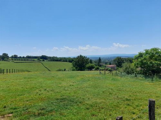 Sale Land 3990 m² in Marcigny 72 000 €