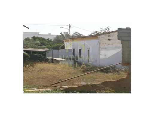 Investitionsmöglichkeit in ein Lager im Stadtzentrum von Almancil