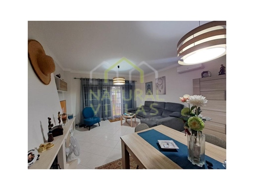 3 Bedroom Townhouse in the Center with Terrace and Parking, Olhão