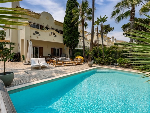 Villa jumelée de luxe 3 + 1 chambre à Pinheiros Altos