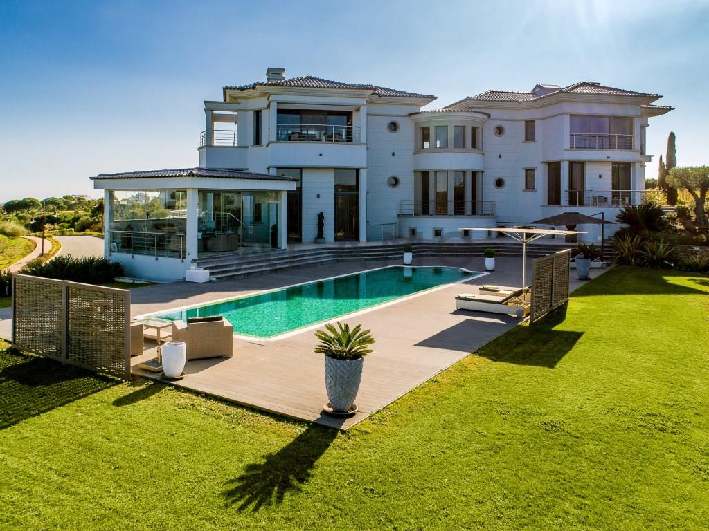 Villa de luxe avec 5 chambres à Monte Rei Golf Resort
