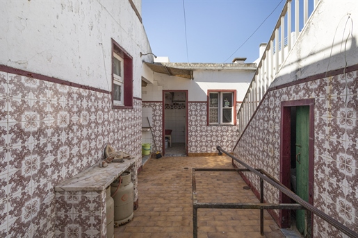 Maison de plain-pied avec deux usages indépendants à Vila Pi