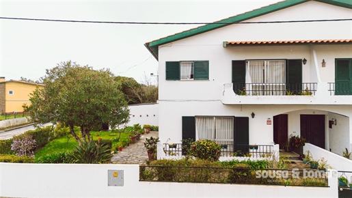 Semi-Detached house T3 Sell in Marinha Grande,Marinha Grande