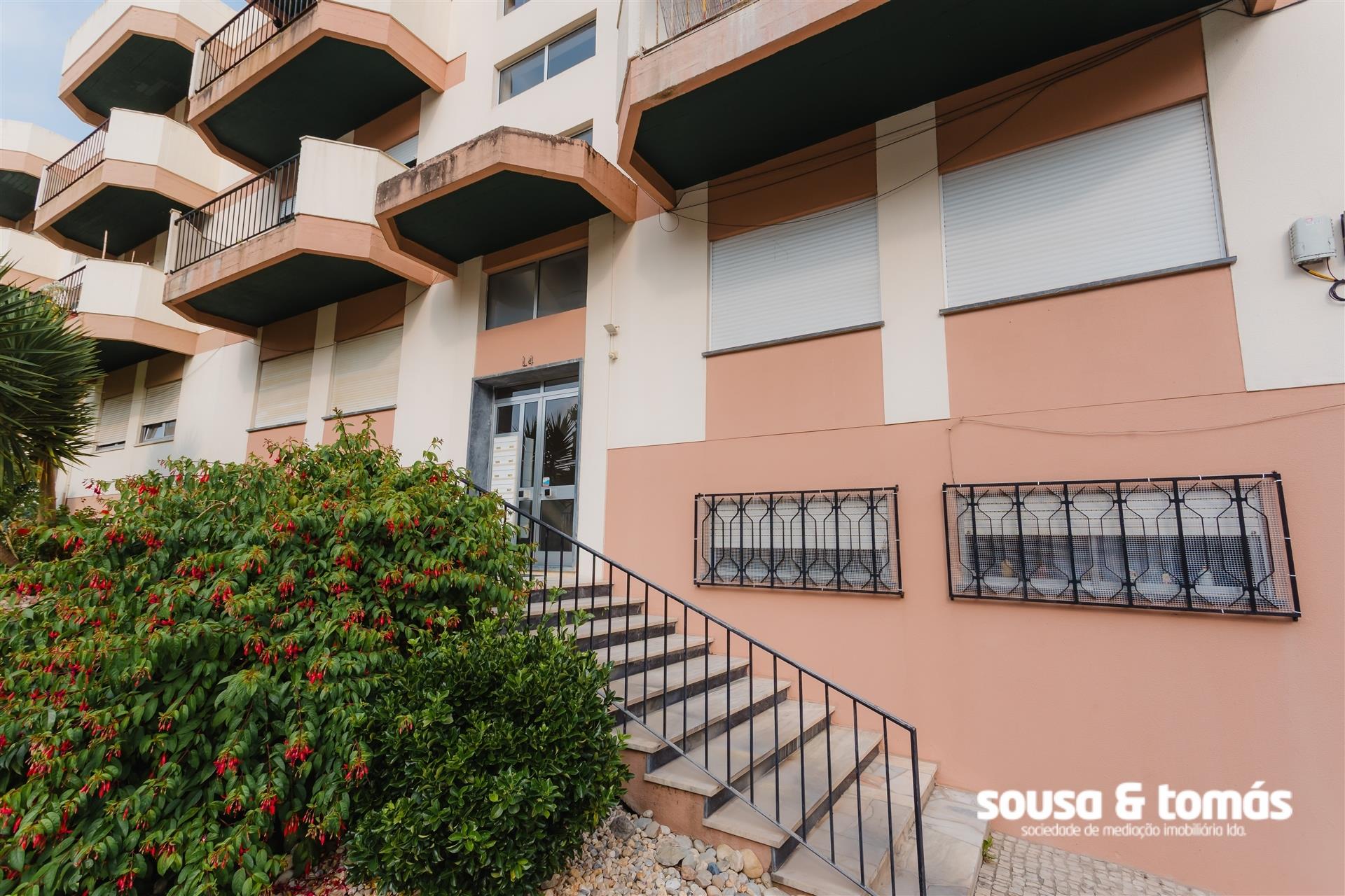 Flat T2 Sell in Leiria, Pousos, Barreira e Cortes,Leiria